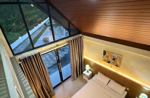 Parmonangan Hotel | Montero Glamping & Stay