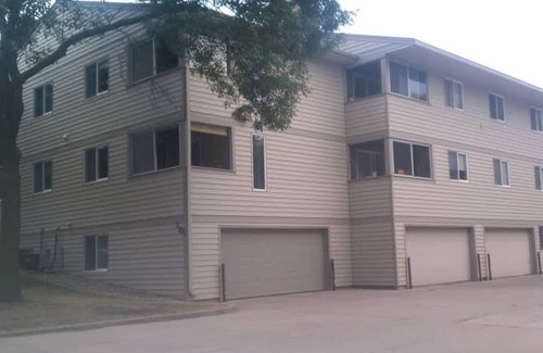 Sioux Falls House | Tomar Park Apt 8 - KP101APT8