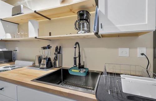 Huntsville Apartment | Huntsville Studio Modern Retreat Near Downtown