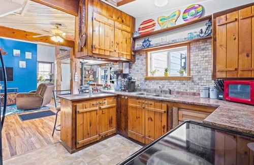 Town of Richmond Cottage | Honeoye Happiness Year Round Lake View/Access 3 BR