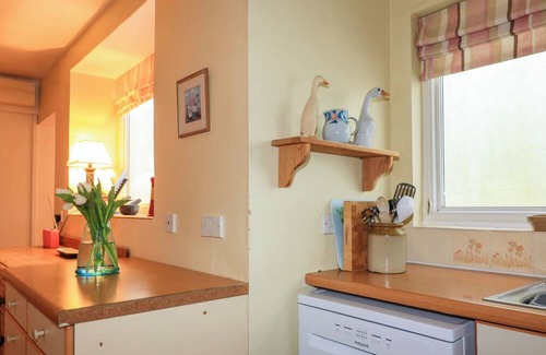 Thurlestone Cottage | 3A LANDPATH, pet friendly, character holiday cottage in Thurlestone