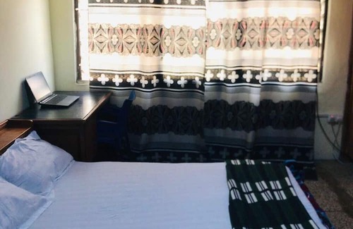 Nungua House | Charming 1-bedroom apartment with AC ,washing machine and WiFi in Accra Region