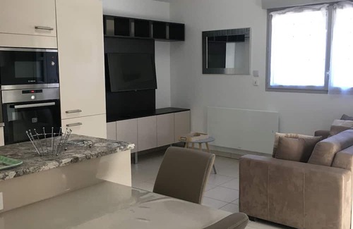 Les Allues Condo | Skiez les 3 Vallées- apartment located 80m from the Olympe gondola with garage