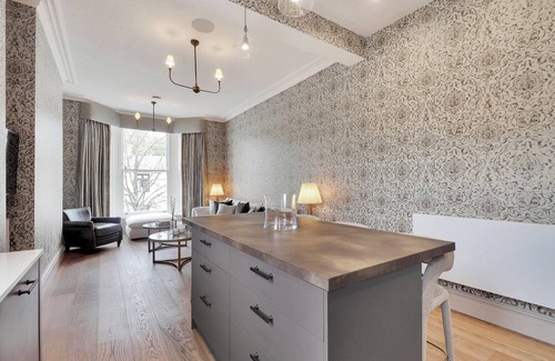 Royal Tunbridge Wells Apartment | Pass the Keys | Luxury flat centrally located