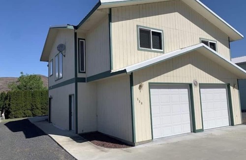 Sunland Estates House | Spacious Oasisnn