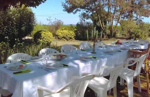 Saint-Pierre-de-Buzet Apartment | Gîte "Les Glycines" 3 bedrooms