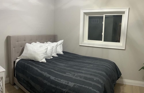 Severn House | Harmony hausnPerfect place for adventure or work 5 minutes to down town Orillia.