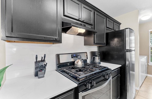 Franklin Park House | Beautiful Space - Nice yard - 10 min from DT