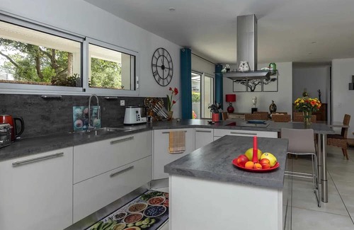 Mimizan-Plage Villa | Homerez - Contemporary villa in Mimizan