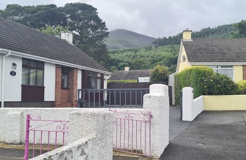 Newcastle Cottage | Mourne Hikers' Cottage is a cosy cottage, nestled at the foot of the Mournes