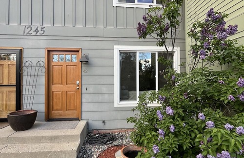Wonderland Hills House | 3-bedroom NOBO townhome in beautiful Boulder with AC, WiFi. Enjoy your stay!