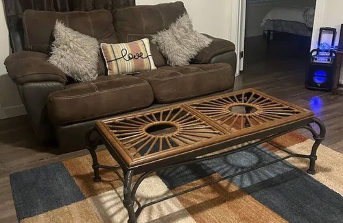 Santa Fe Apartment | The LagoonSide LoungeAway w/Pool/Parking/WiFi Pkg