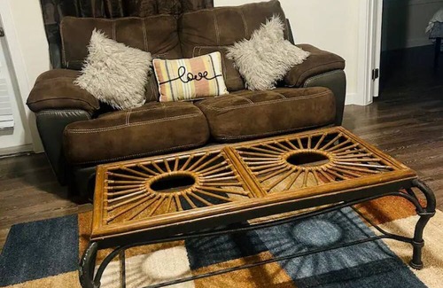 Santa Fe Apartment | The LagoonSide LoungeAway w/Pool/Parking/WiFi Pkg