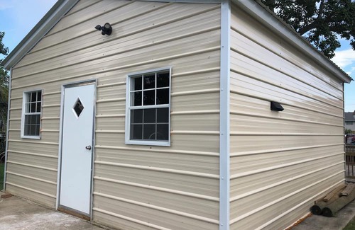 Slidell House | Tiny House on the Water in Slidell with WiFi, AC