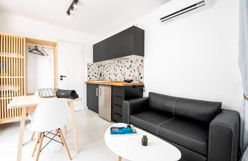 Zakhloritika Apartment | Grand Relax Suite 1 with Private Jacuzzi