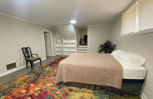 Athens House | 4-bedroom house in excellent Athens Location Near UGA. Corner Lot. Fenced Yard.