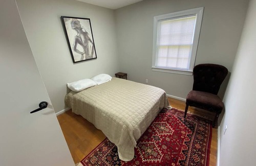 Athens House | 4-bedroom house in excellent Athens Location Near UGA. Corner Lot. Fenced Yard.