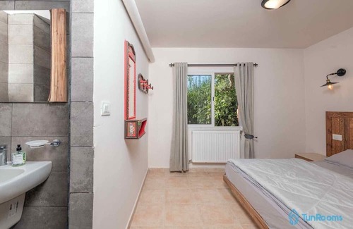 ‘Ayn ad Darahim Villa | Espace Généreux : Profitez de Pièces Lumineuses et Aérées