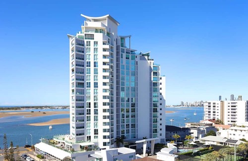 Labrador Apartment | Penthouse Apartment Beachside