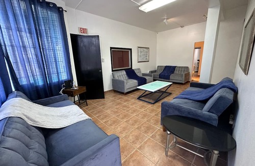 Carcel Apartment | Group-Friendly 3BR Unit in Mayaguez