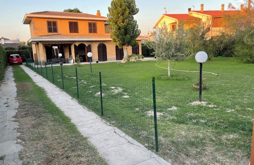 Tarquinia Apartment | APARTMENT IN VILLA IN FRONT OF THE SEA
