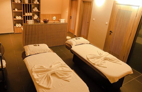 Assouinde Resort | Palms resort assinie