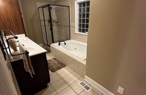 Jasper House | Charming 2-bedroom house with AC and WiFi in pleasant Jasper
