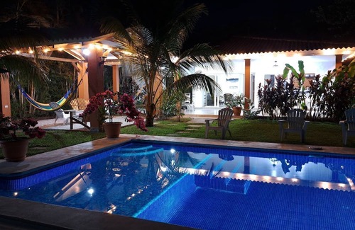 Los Cobanos Villa | Charming 3-bedroom villa with WiFi and AC in welcoming Acajutla