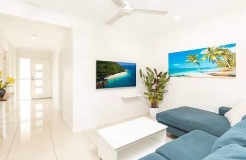 Smithfield House | Four BR Smithfield Serenity, Pool, Pool Table & Pets