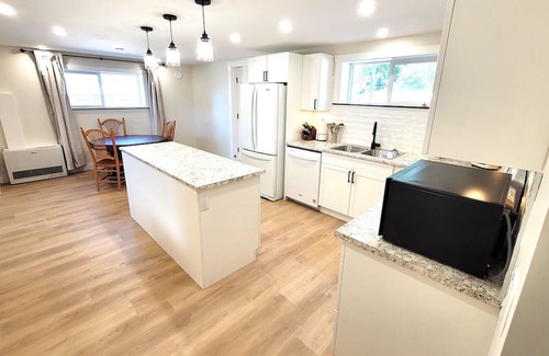 Port Alberni House | Newly Renovated Guest Suite. A warm comfortable atmosphere