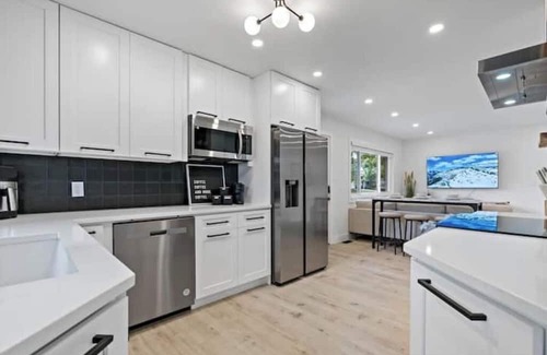 Scenic Heights House | 4 Beds 2 Baths. 15 Mins to DT Denver. Located 5 Mins from Olde Town Arvada!