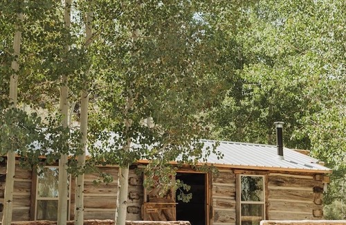 Silver Lake Cabin | Upscale rustic cabin in Silver Lake, Oregon's outback