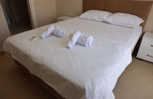 Belek Villa | A large swimming pool in a tranquil environment, offer a blend of comfort.