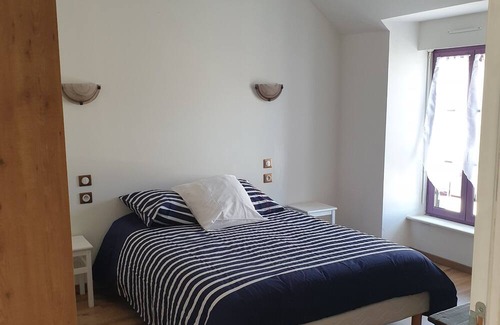 Saint-Georges-de-Grehaigne House | Old sheepfold in the bay of Mont Saint Michel for 8 persons PMR animals ok