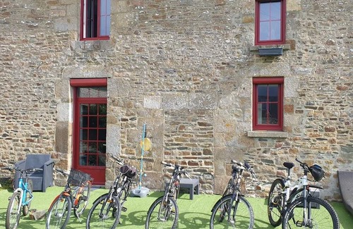 Saint-Georges-de-Grehaigne House | Old sheepfold in the bay of Mont Saint Michel for 8 persons PMR animals ok