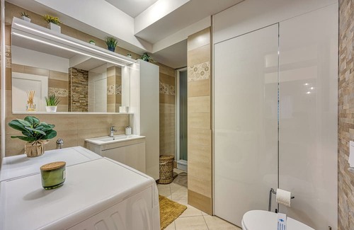 Zagreb Villa | Modern Apartment with Bikes and PS4