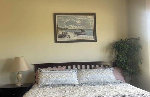 New River House | Cozy 1-bedroom house in charming New River with AC