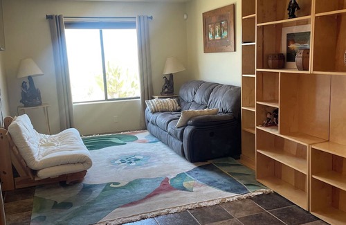 New River House | Cozy 1-bedroom house in charming New River with AC