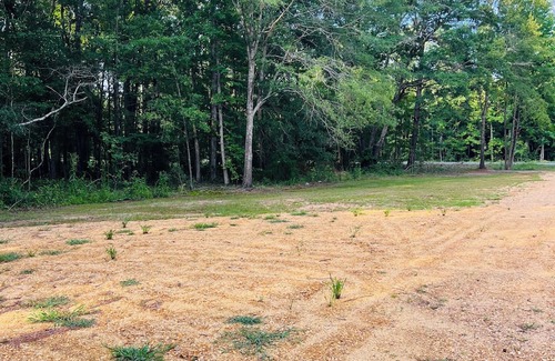 Grady RV Rental | Enjoy the peaceful country scenery and the serenity of being one with nature!