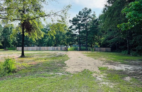 Grady RV Rental | Enjoy the peaceful country scenery and the serenity of being one with nature!