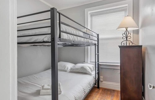 Southwest Garden House | Cozy, Beautiful, First Floor Unit in Tower Grove STL 1W