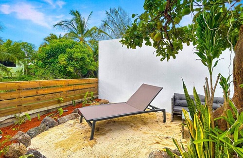 Tiahura House | Free Kayaks - A/C - King Bed - Fare Tiare