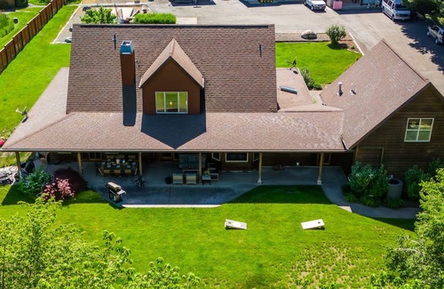 Ashland House | The Hux- Make Memories in Ashland