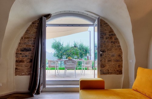 Civezza Apartment | Cà Di furesti is a garden appartement1bedroom for 4 with fully air conditioning