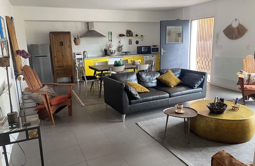 Bordeaux Sud Apartment | Vrbo Property