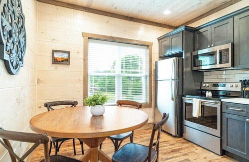 Pigeon Forge Cabin | 5 Minutes From Dollywood/In DwTn Pigeon Forge