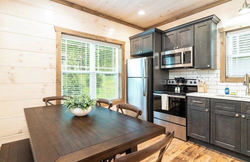 Pigeon Forge Cabin | 5 Minutes From Dollywood/In DwTn Pigeon Forge