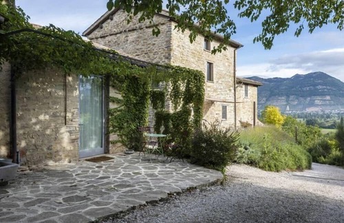 Monteluiano Villa | Villa Minotti Comfortable holiday residence