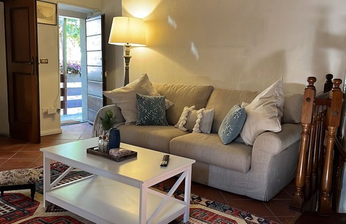 Ortonovo House | Italian Rustico’ close to 5 Terre, beach and Carrara marble mountains.