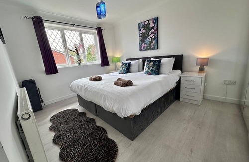 Cherry Hinton House | Spacious and Comfy Cambridge House for Families or Group